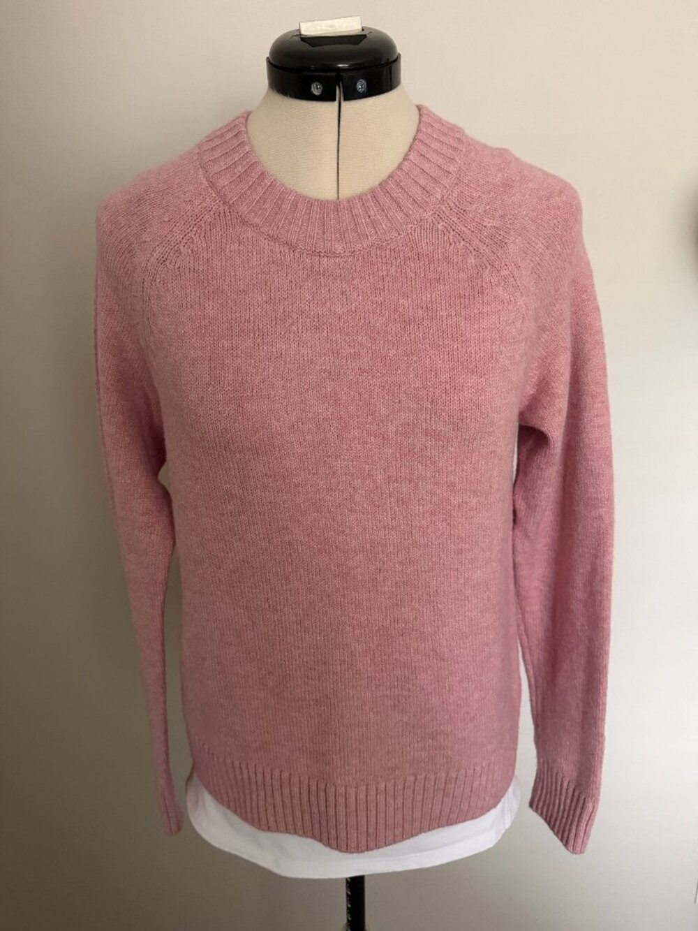 Women's Gap sweater (size XS), pink long-sleeve crew-neck pullover new, without